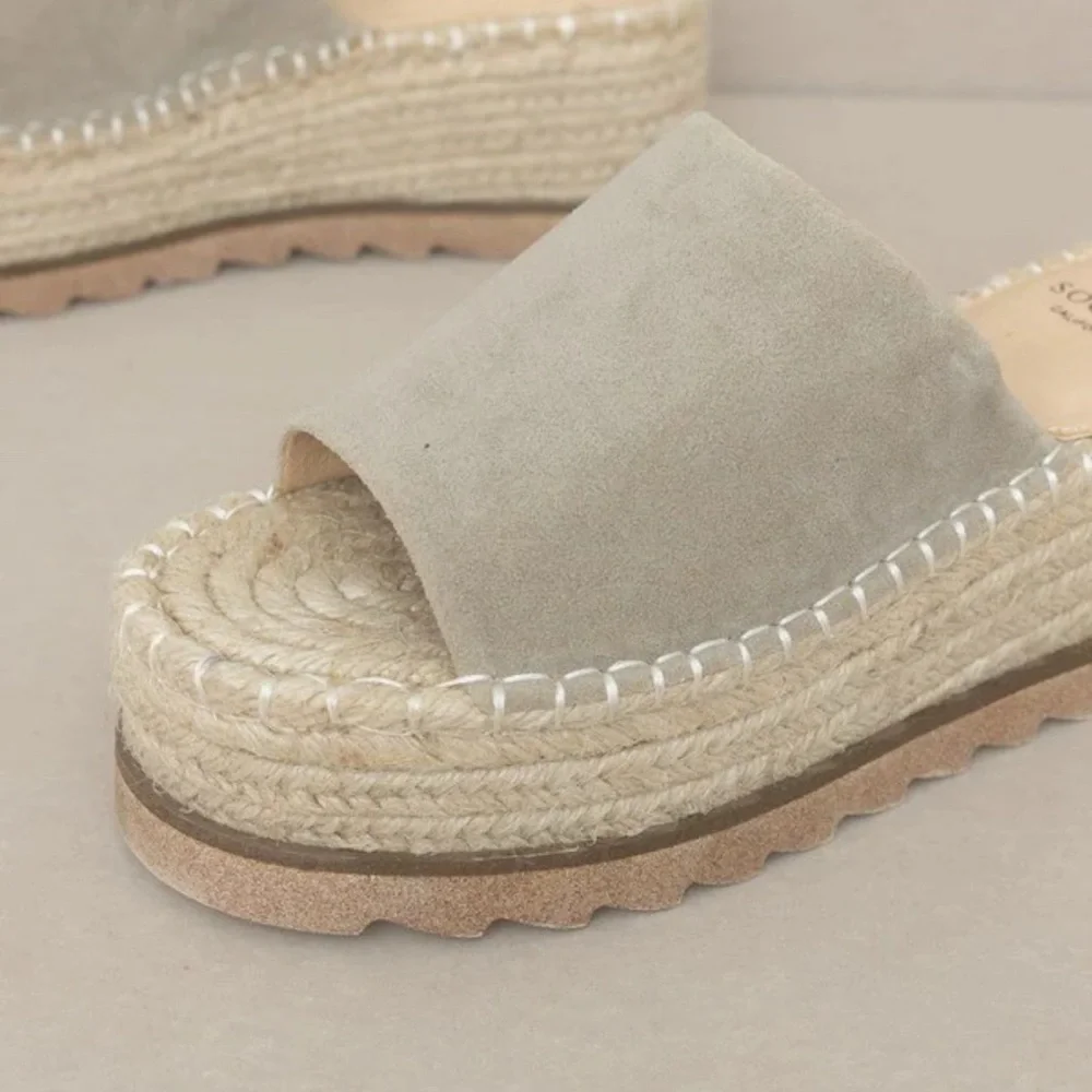 🌾 Oasis Society of‎ California Platform Espadrille Slide in Stone
